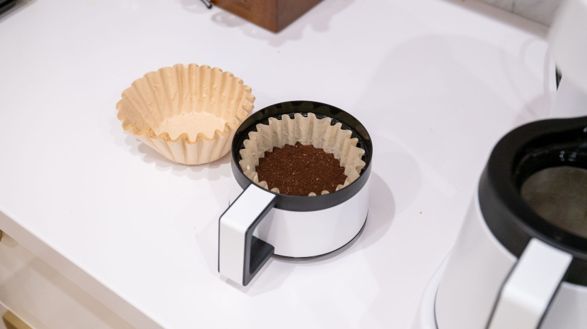 ratio six series 2 - a metal brew basket must be purchased separately.