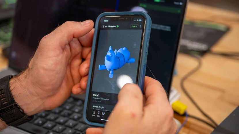 ankermake m5 - prints can even be run with the app.