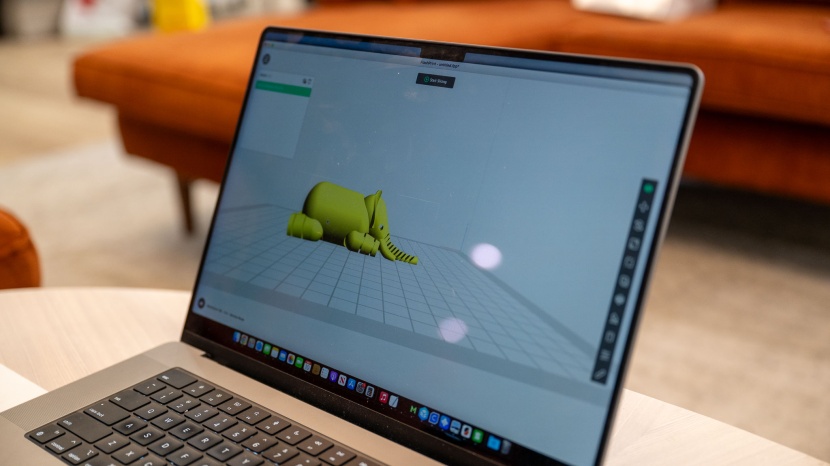 flashforge adventurer 5m - support materials are limited, but setup and running the software...