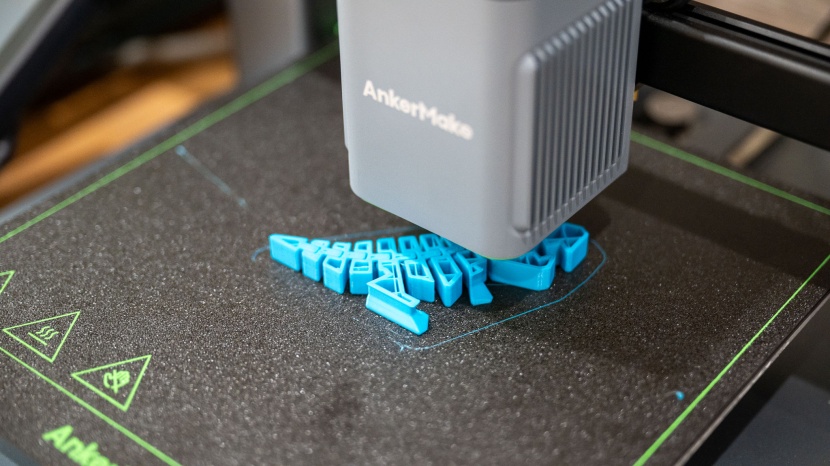 ankermake m5c - articulated, flexible prints do particularly well on the m5c with...