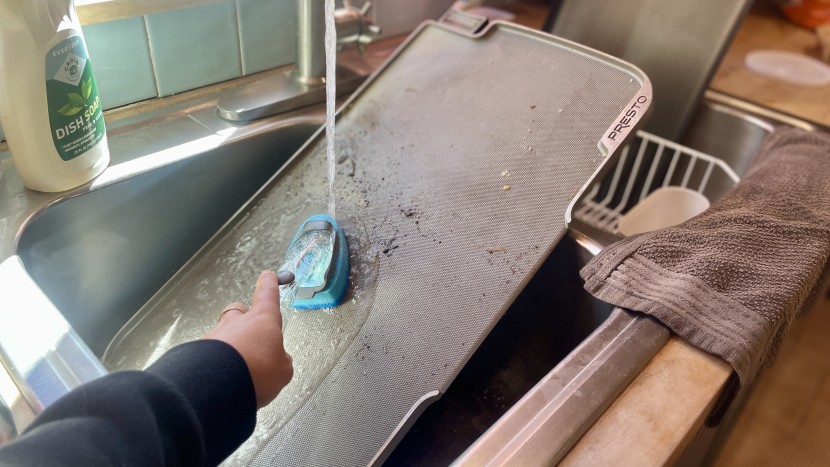 griddle - the presto ceramic can be broken down to wash in the sink for quick...