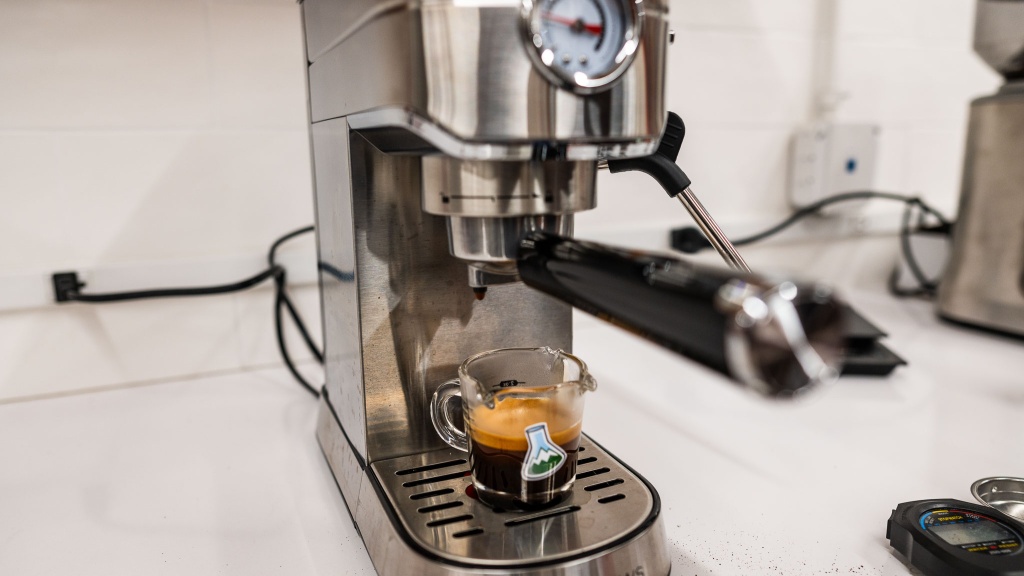 espresso machine - don&#039;t be fooled by the price of the casabrews; it creates decadent...