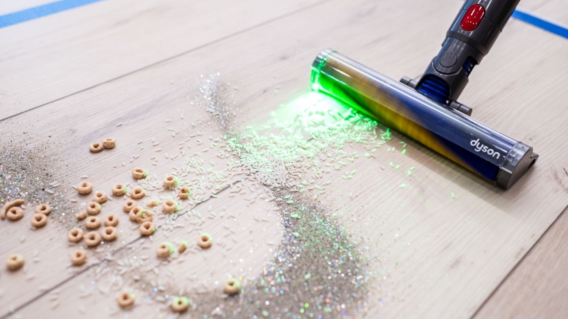 dyson gen5detect - we thoroughly test cordless vacs with timed multi-debris challenges...