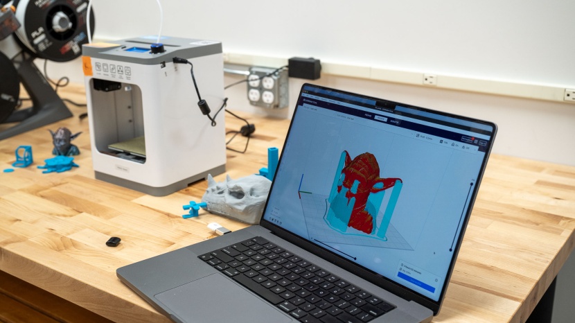 entina tina2 - setting up our yoda bust to run!