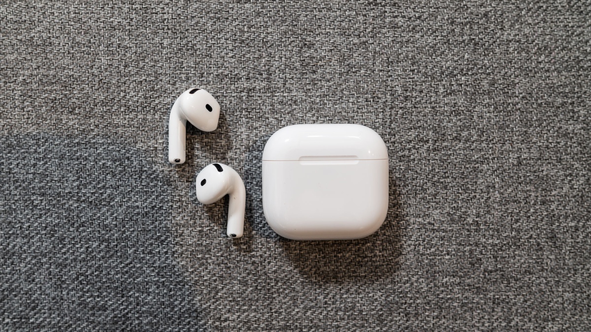 Apple AirPods 4th Gen - ANC Review