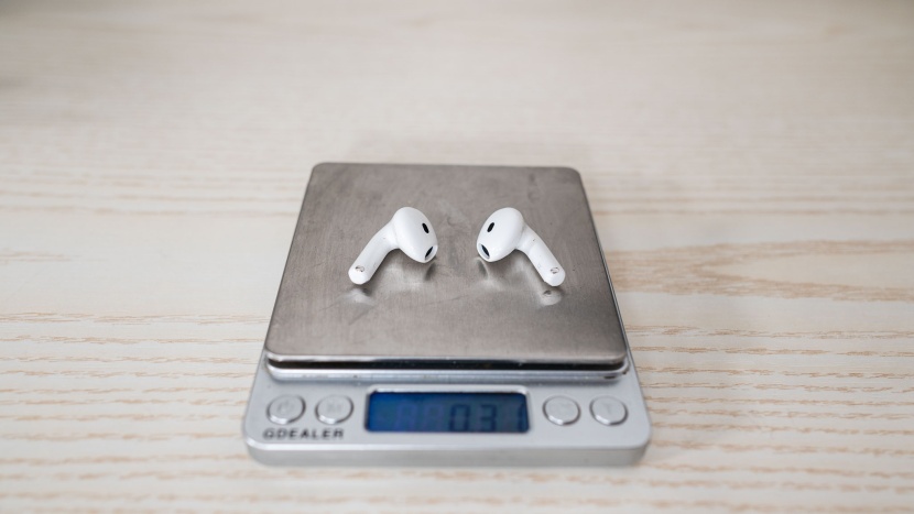 apple airpods 4 anc - it&#039;s impressive that the anc technology in the 4th gen anc didn&#039;t...