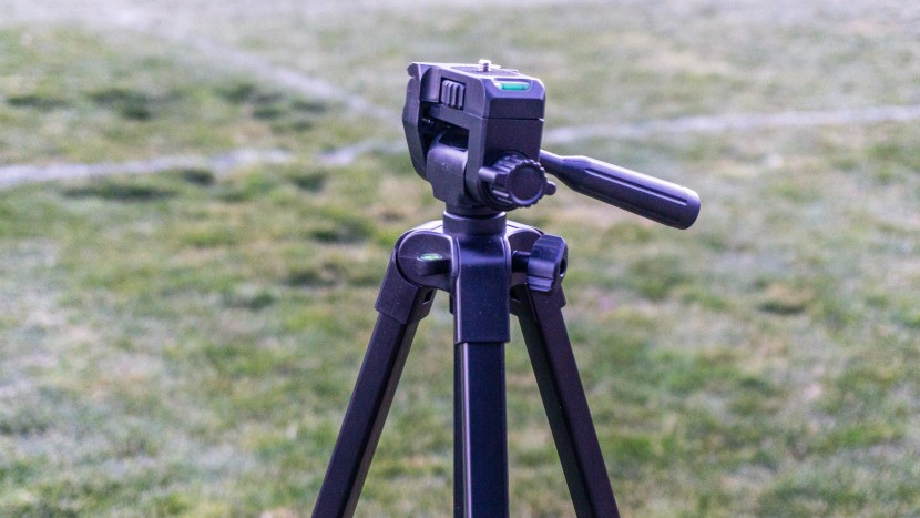 tripod - the sensyne fr 64 carries your dollar far, with a lightweight...