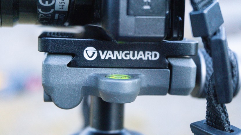 vanguard alta pro 2+ 263cb 100 carbon fiber - the bubble levels were easy to use and made setup a breeze.