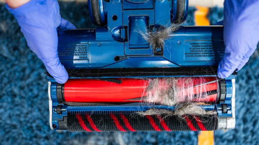 shark stratos - unfortunately, on thick, shaggy carpet, this cleaner head design...
