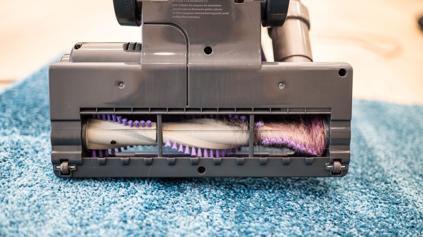 shark navigator lift away - this photo shows the long hair wrapping around the brush roller, but...