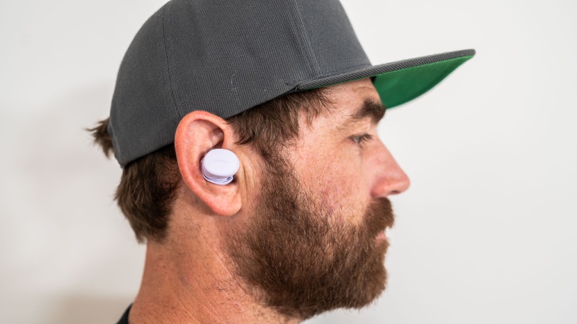 bose quietcomfort earbuds - folks with larger ears might find the quietcomfort pretty...