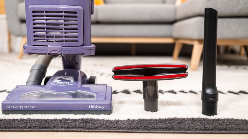 shark navigator lift away - shark includes an extra-wide upholstery tool and a simple crevice...