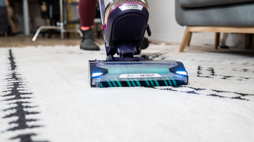 shark powerdetect az4002 - the shark powerdetect excels at cleaning and provides some useful...