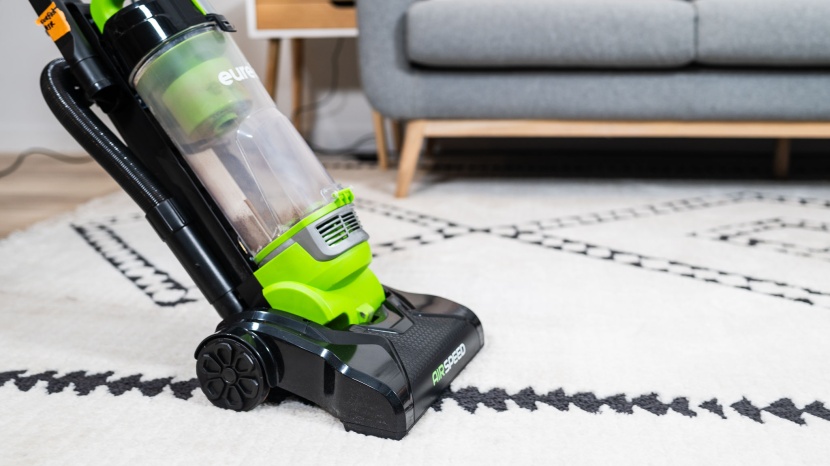 upright vacuum - without a swivel, the eureka airspeed felt awkward to turn.