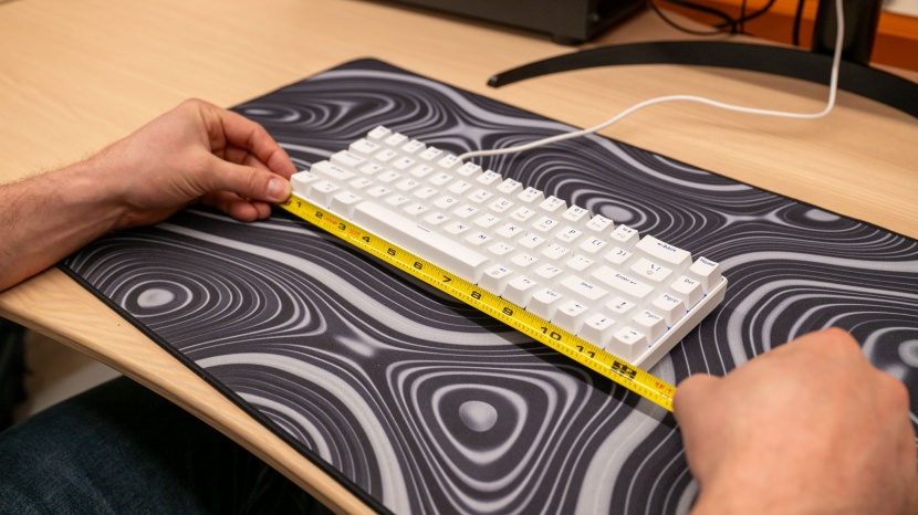 magegee portable 60% - blue whale switch - the magegee portable is a space-saver, but many gamers prefer a...