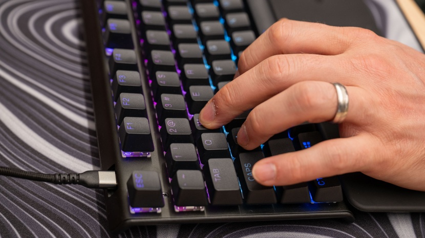 keyboard - the keys on the steelseries apex pro gen 3 are incredibly dynamic...