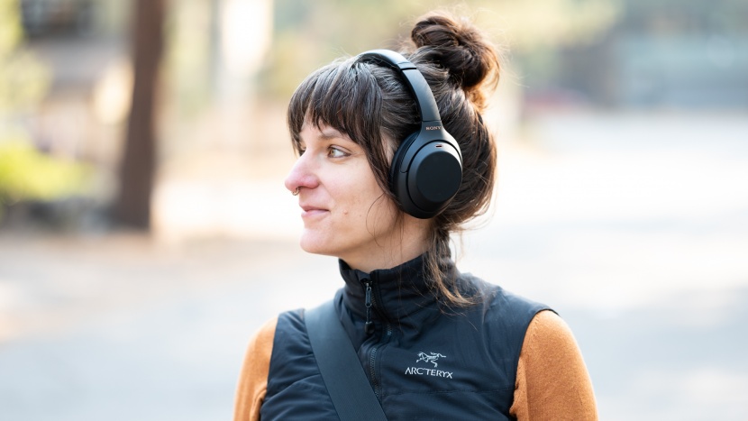 headphones have room for larger batteries than earbuds, so they...