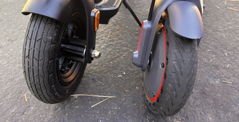 maxshot v1 - comparing the skinnier 8.5" tire on the maxshot (right) to a wider...