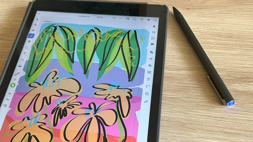 the adonit dash 4 was pleasant in hand, much like a regular pen, and...