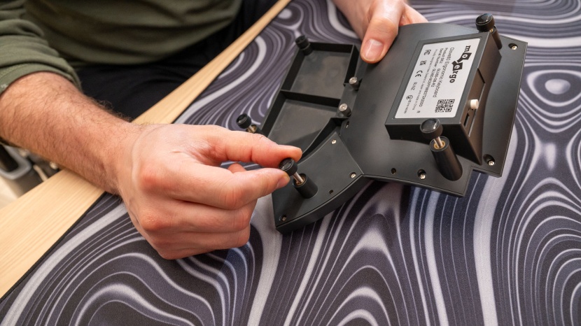 moergo glove80 - get the lengthwise and widthwise tilt exactly how you want by...