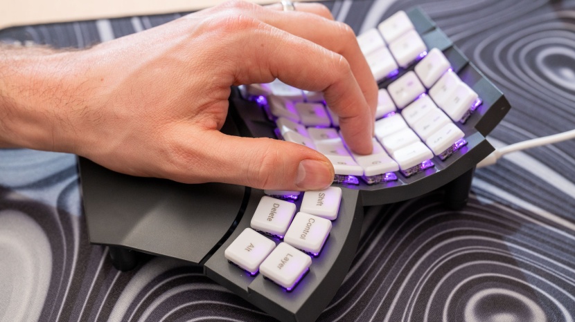 ergonomic keyboard - the moergo glove80 is specifically designed to reduce reaching in...