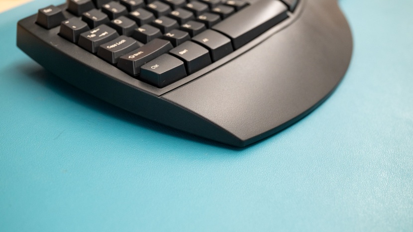 ergonomic keyboard - the perixx periboard proves that a built-in palm rest is not always...