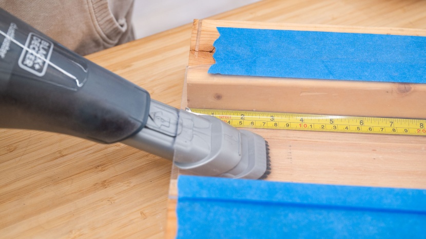 black+decker dustbuster 8v - the dustbuster&#039;s integrated crevice tool is nice, but in practice...