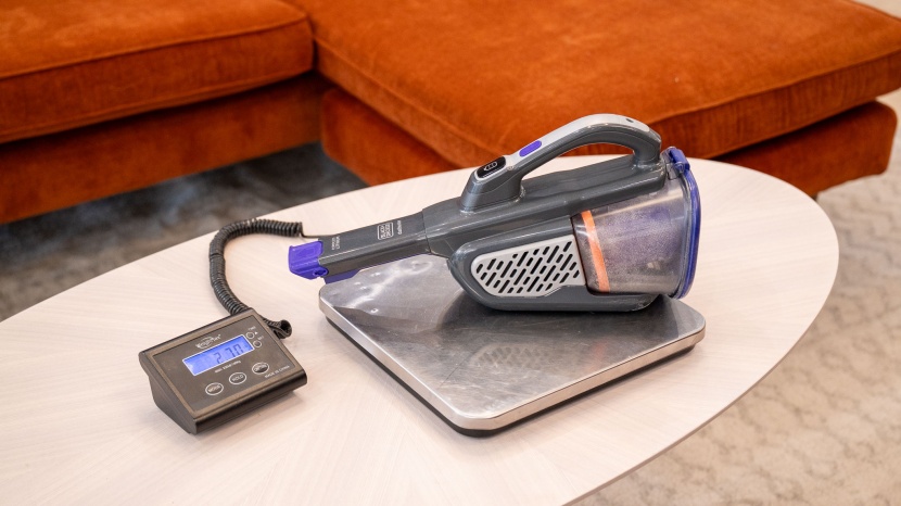 black+decker furbuster advanceclean+ - the furbuster is a little heavy for a handheld at 2.7 pounds, but...