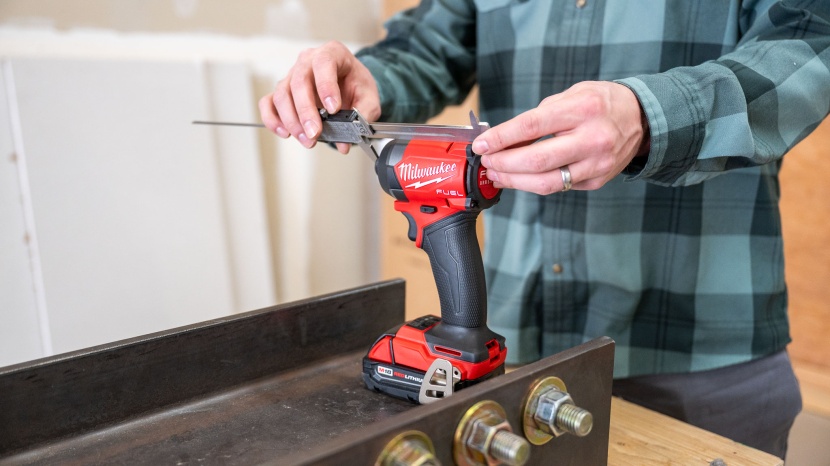 milwaukee m18 fuel 2953 - i enjoyed the narrow footprint of the milwaukee, measuring only 114...