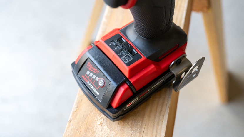 impact driver - the selectable drive mode on the milwaukee is conveniently placed.