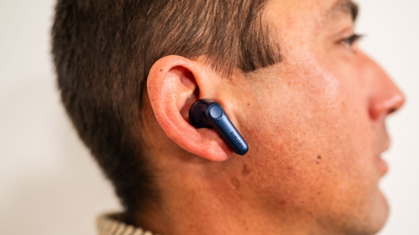 EarFun Air Pro 4 photo comparison