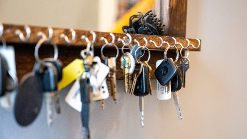 bluetooth tracker - the tile mate lets apple or android users track their keys and other...