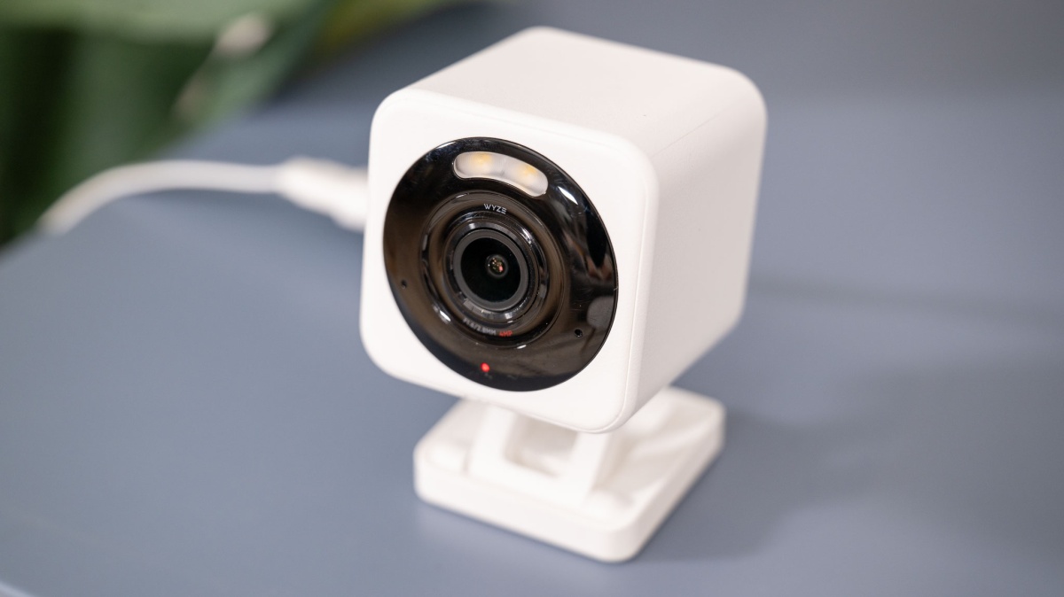 Wyze Cam v4 Review (Simple, affordable, capable, and exceptional.)