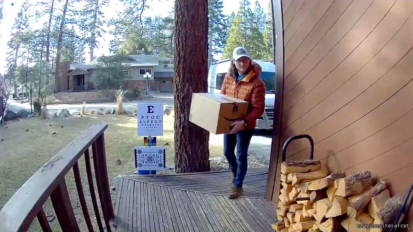 ring pan tilt - aside from the overexposure in the sky, this unit has pretty solid...