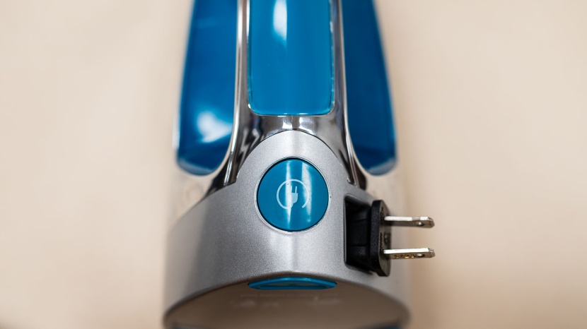 sunbeam steam master - the retractable cord is a very nice feature.