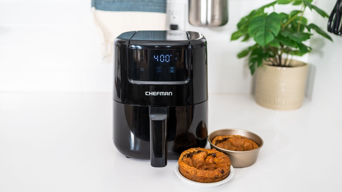 Chefman Compact Review (The Chefman Mini saves on counter space while still performing well.)