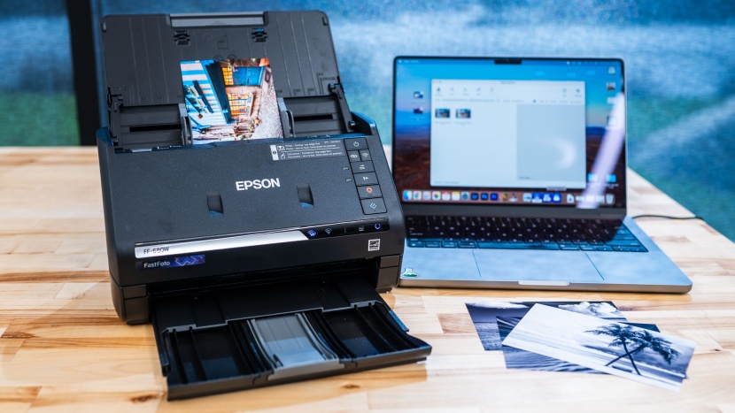 epson fastfoto ff-680w - the fastfoto software quickly loads your scanned photos and puts...