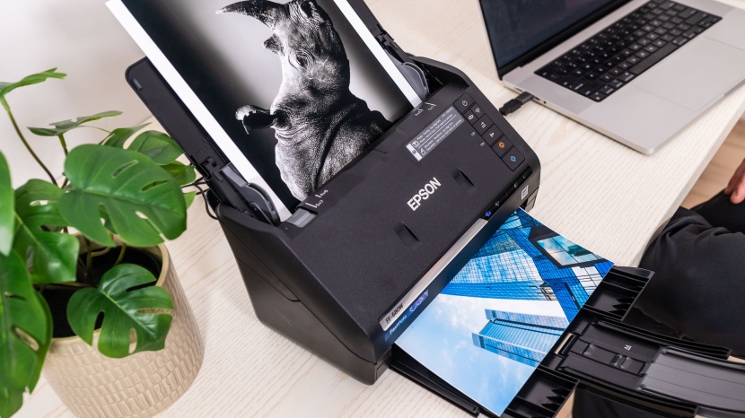 epson fastfoto ff-680w - there is hardly a better scanner for preserving detail-ortiented...