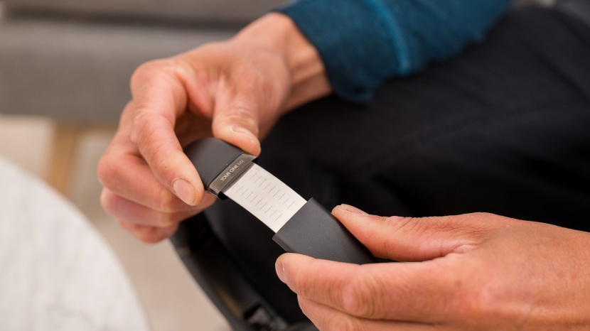 sony wh-1000xm4 - the xm4&#039;s headband can feel a little large for small heads, even on...