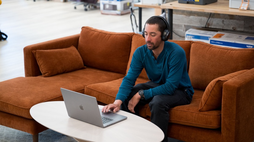 jbl tour one m2 - the jbl underdelivers noise cancellation.