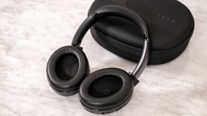 Product photo of JBL Tour One M2