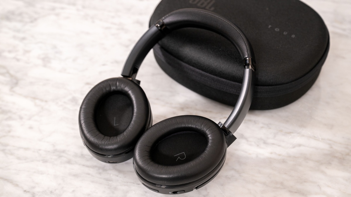 JBL Tour One M2 Review