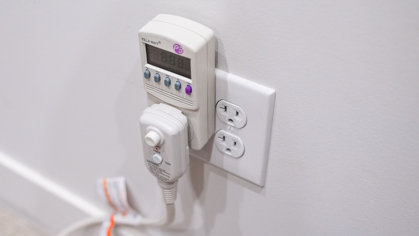 shinco spf1-08c - the shinco spf1-08c could run all summer long without breaking the...