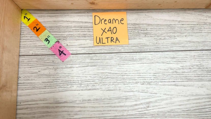dreame x40 ultra - just a few crumbs left, right into the very corner, thanks to the...