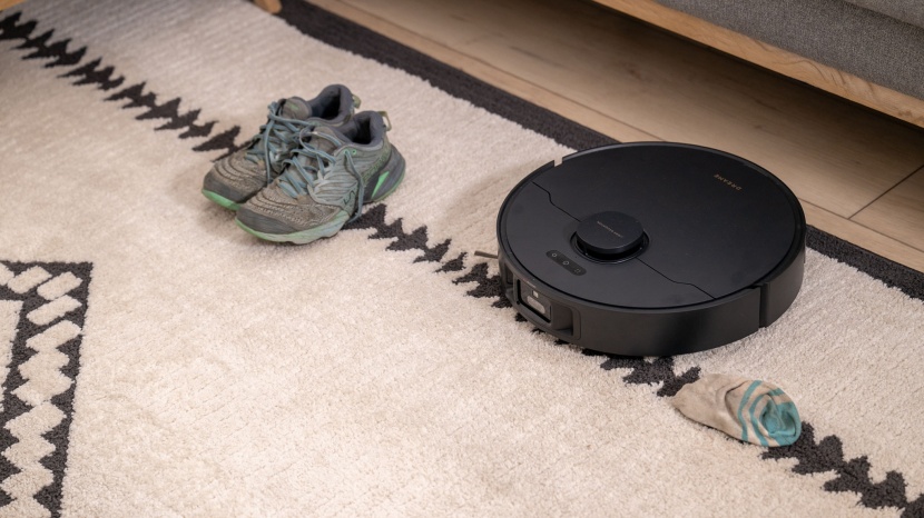 the dreame x40 ultra does a great job avoiding everyday items like...