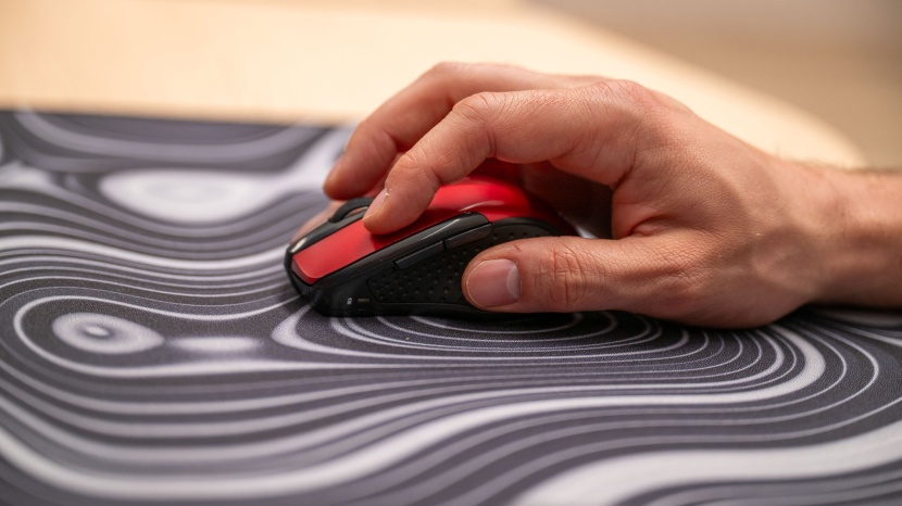 mouse - the tecknet 2.4g wireless is an easy, on-the-go mouse thanks to its...