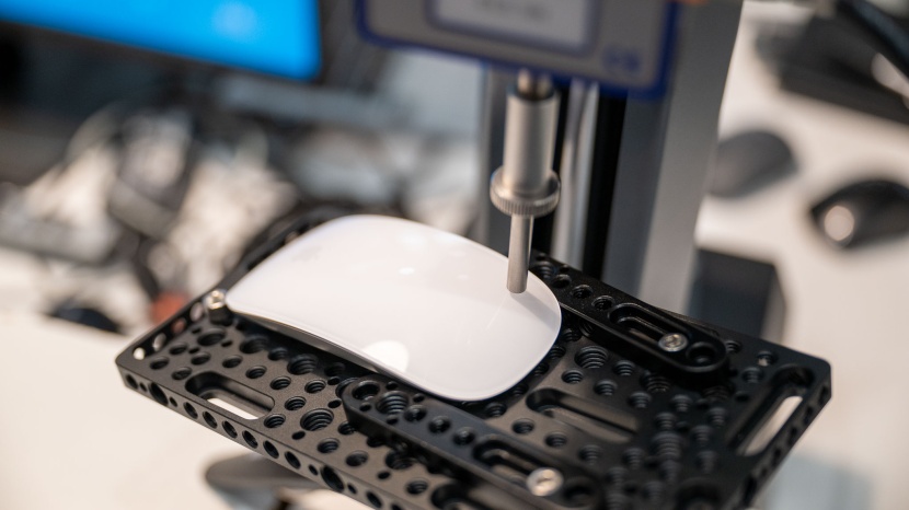 wireless mouse - here our team is checking the click latency of the apple magic mouse