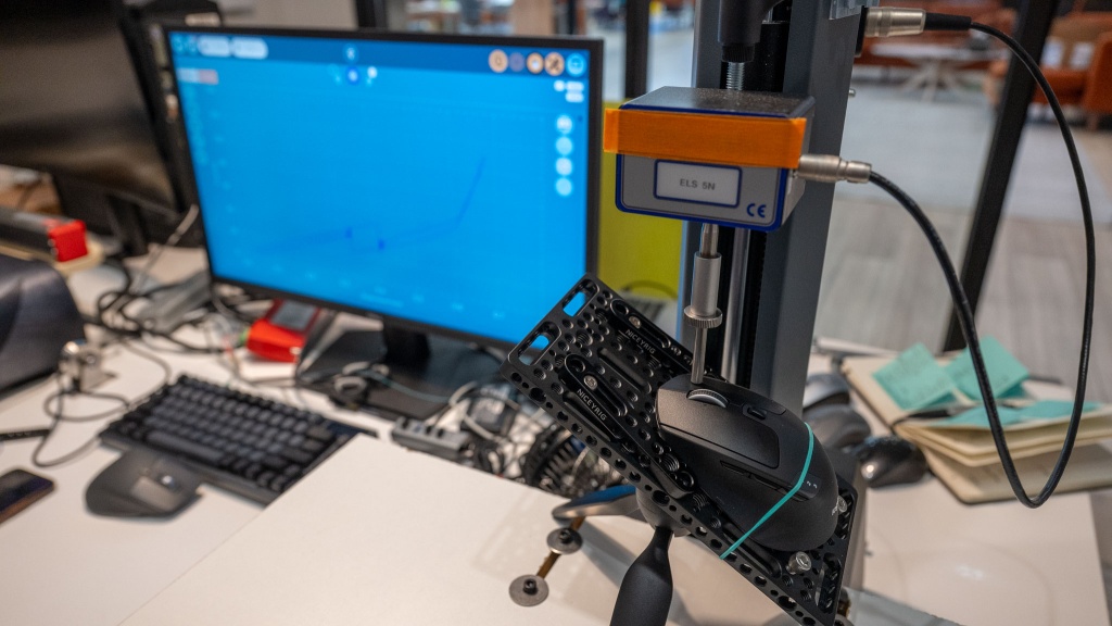 wireless mouse - all wireless mice were analyzed for their precision and click force.