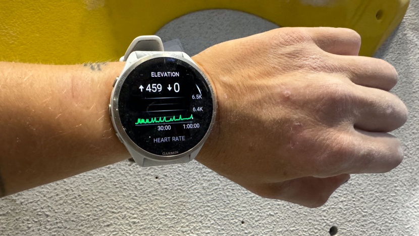 garmin forerunner 965 - the indoor climbing activity logs accumulated feet and provides a...