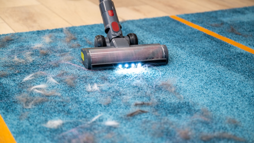 smoture vac01 - the smoture vac01 is a decent-performing vacuum on most surfaces. we...